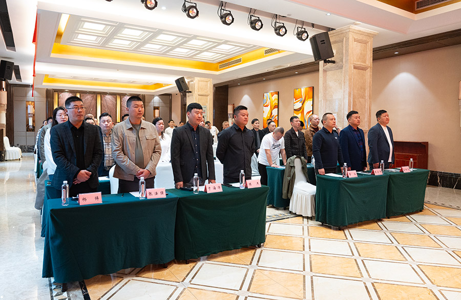 焕新升级聚力同行｜盼盼地板新品发布会汉川启幕，2026 首批爆单 85 车！